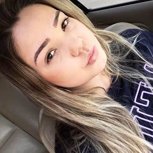 Meet your Posher, Gabriela